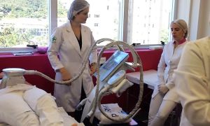 Alunos de Farmácia Estética de Belo Horizonte concluem curso de pós-graduação