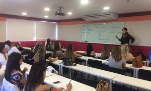 Mais uma turma de Farmácia Estética de Belo Horizonte conclui pós-graduação